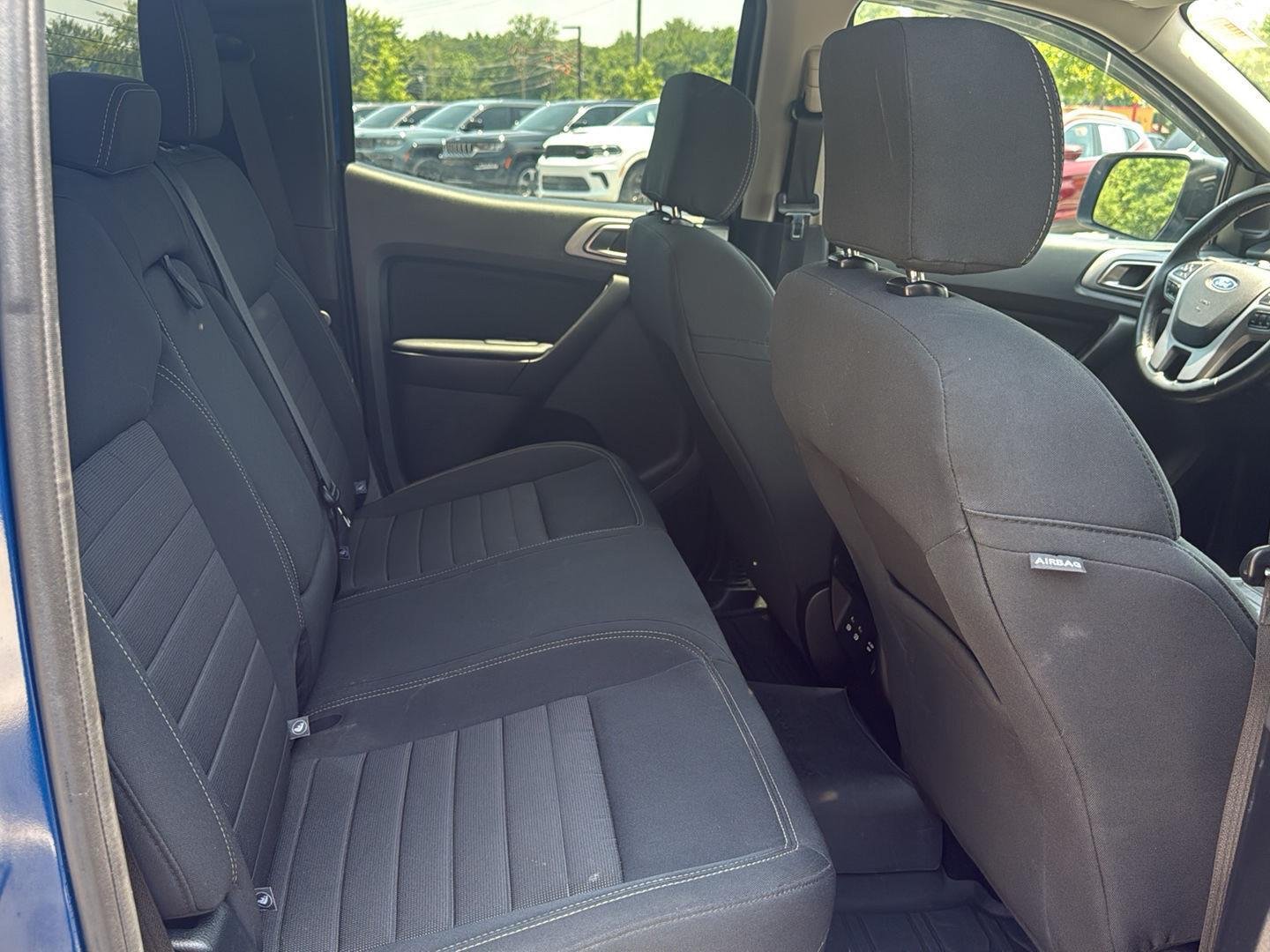Used 2019  FORD  image 11