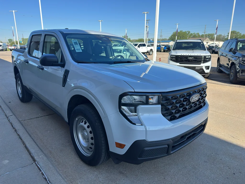 New 2026 Space White Metallic Ford XL image 2