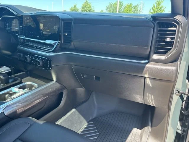 Used 2025 Cypress Gray Chevrolet LTZ image 23