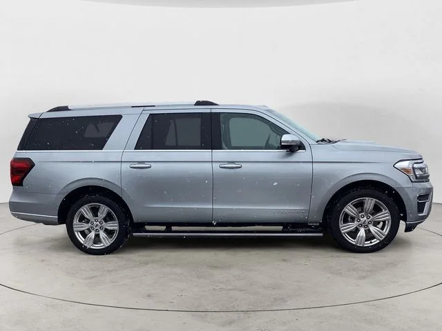 Used 2024 Silver Metallic Ford Platinum image 5