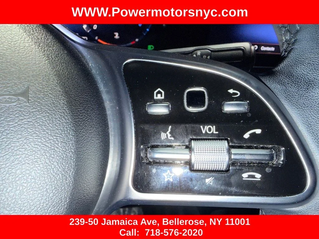 Used 2021 Black Mercedes-Benz GLA 250 image 27