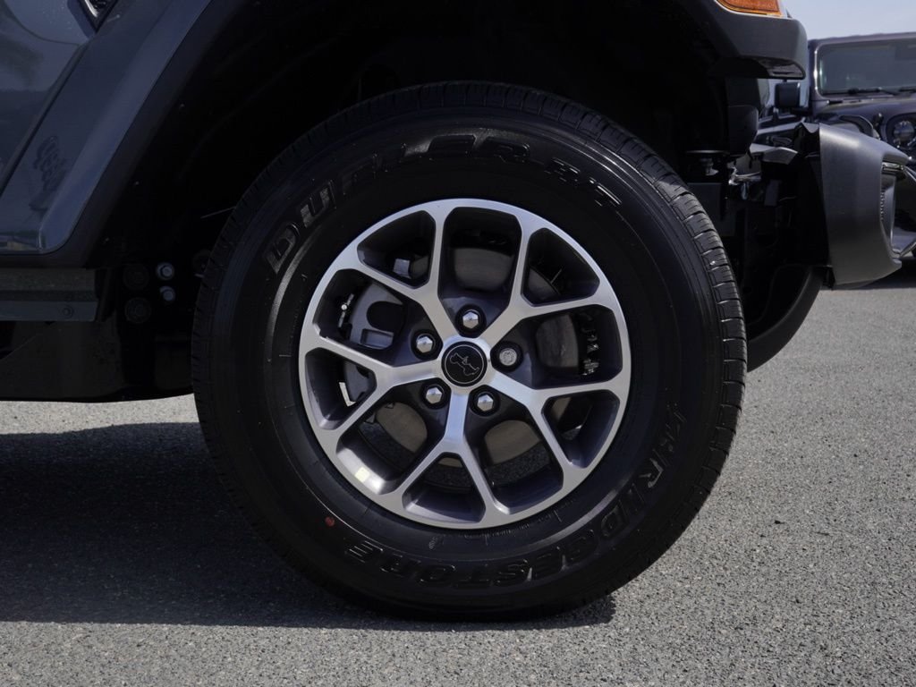 New 2026 Anvil Clear-Coat Exterior Paint Jeep Sport S Dark Sky Appearance image 9