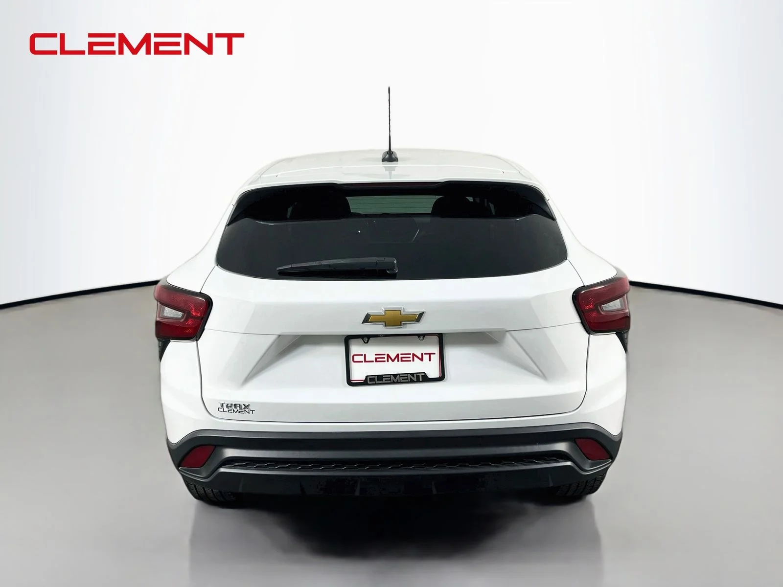 Used 2024 White Chevrolet LS image 8