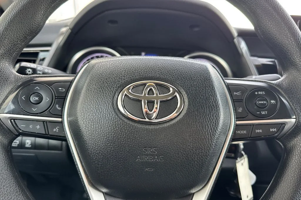Used 2023 Silver Toyota LE image 25