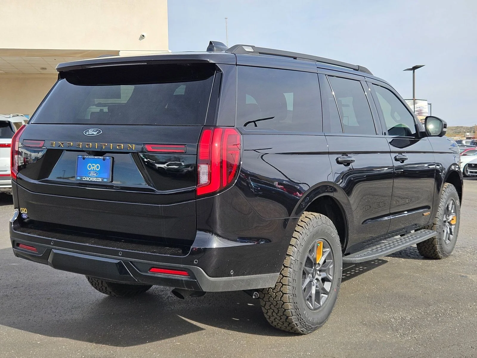 New 2025 Agate Black Metallic Ford TREMOR® image 5