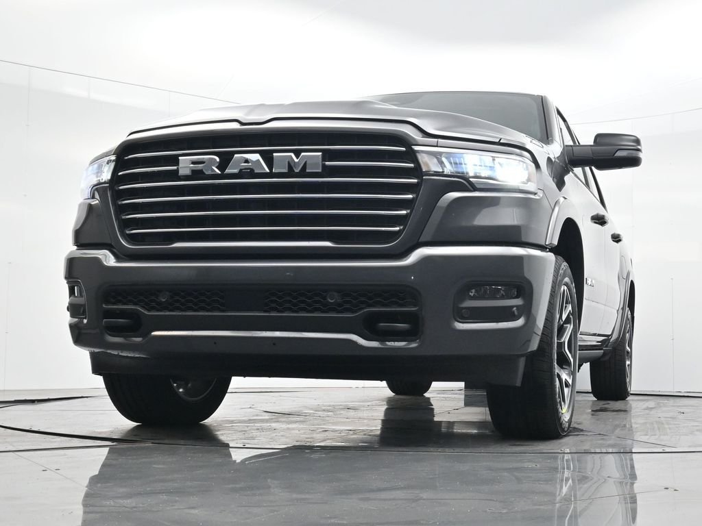 New 2026 Granite Crystal Metallic Clear-Coat Exterior Paint RAM Laramie image 34