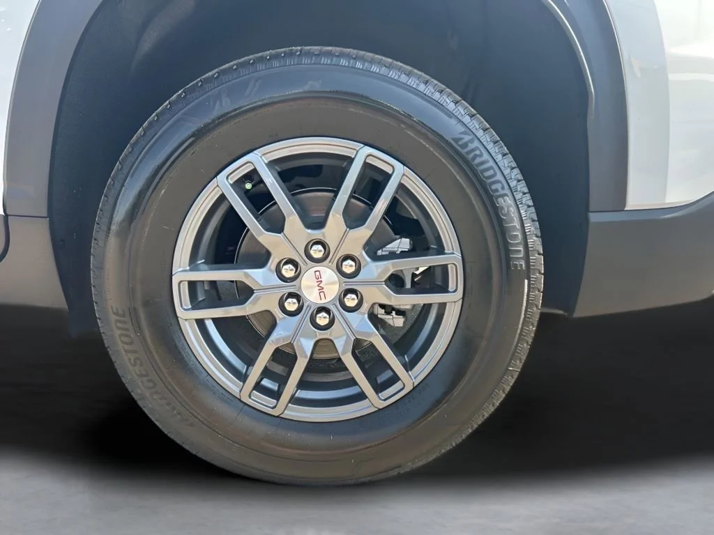 New 2026 Summit White GMC Elevation image 34
