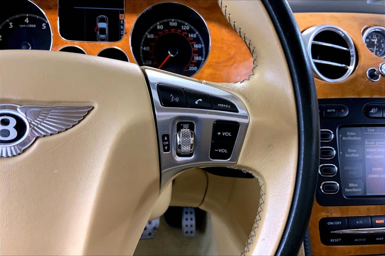 Used 2011 British Racing Green 2 Metallic Bentley Speed image 24