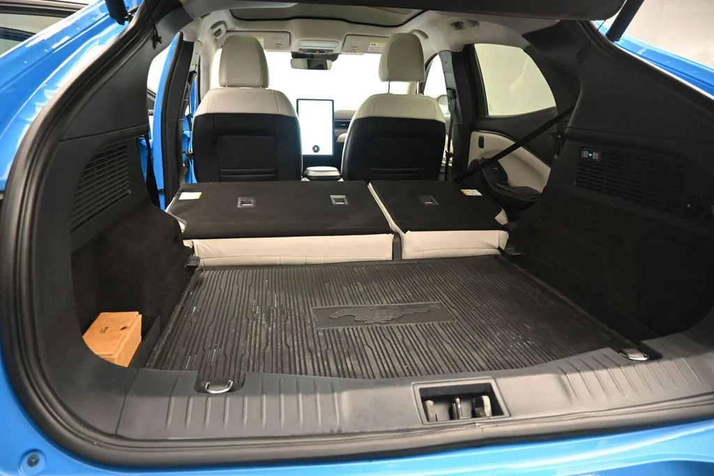Used 2023 Blue Ford Premium image 21