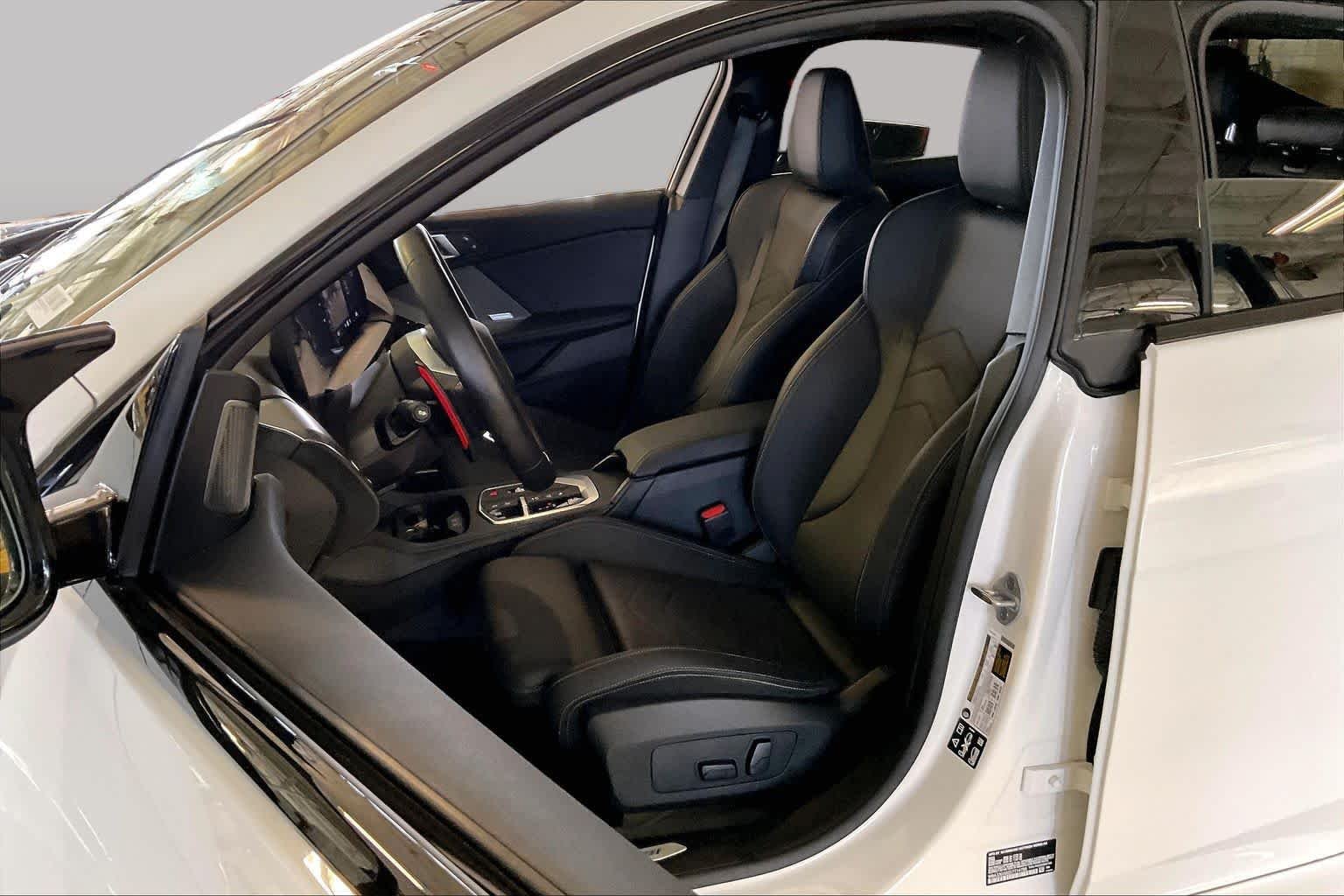2025 BMW 2 Series M235 - Photo 7