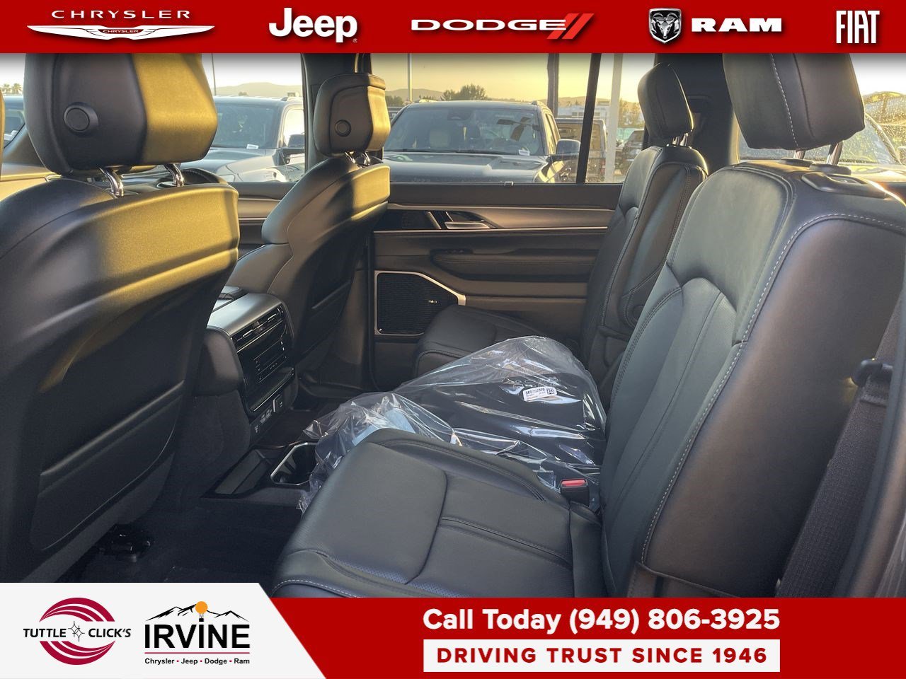 New 2026 Baltic-Gray Metallic Clear-Coat Exterior Paint Jeep Limited Reserve image 18