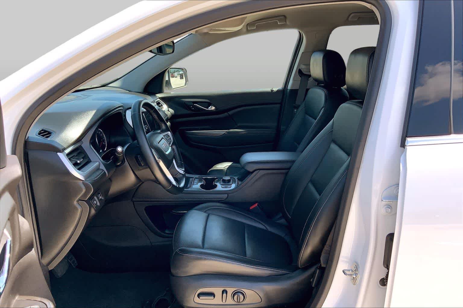 Used 2023 Summit White GMC SLT image 15
