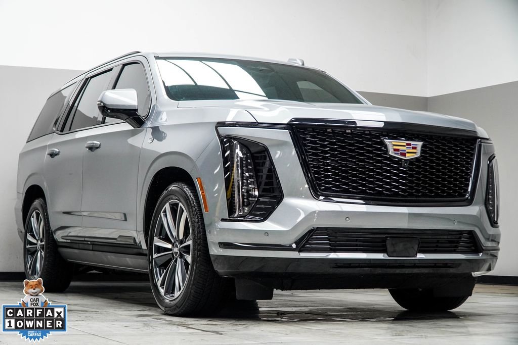 Used 2025 Silver Cadillac Sport image 7