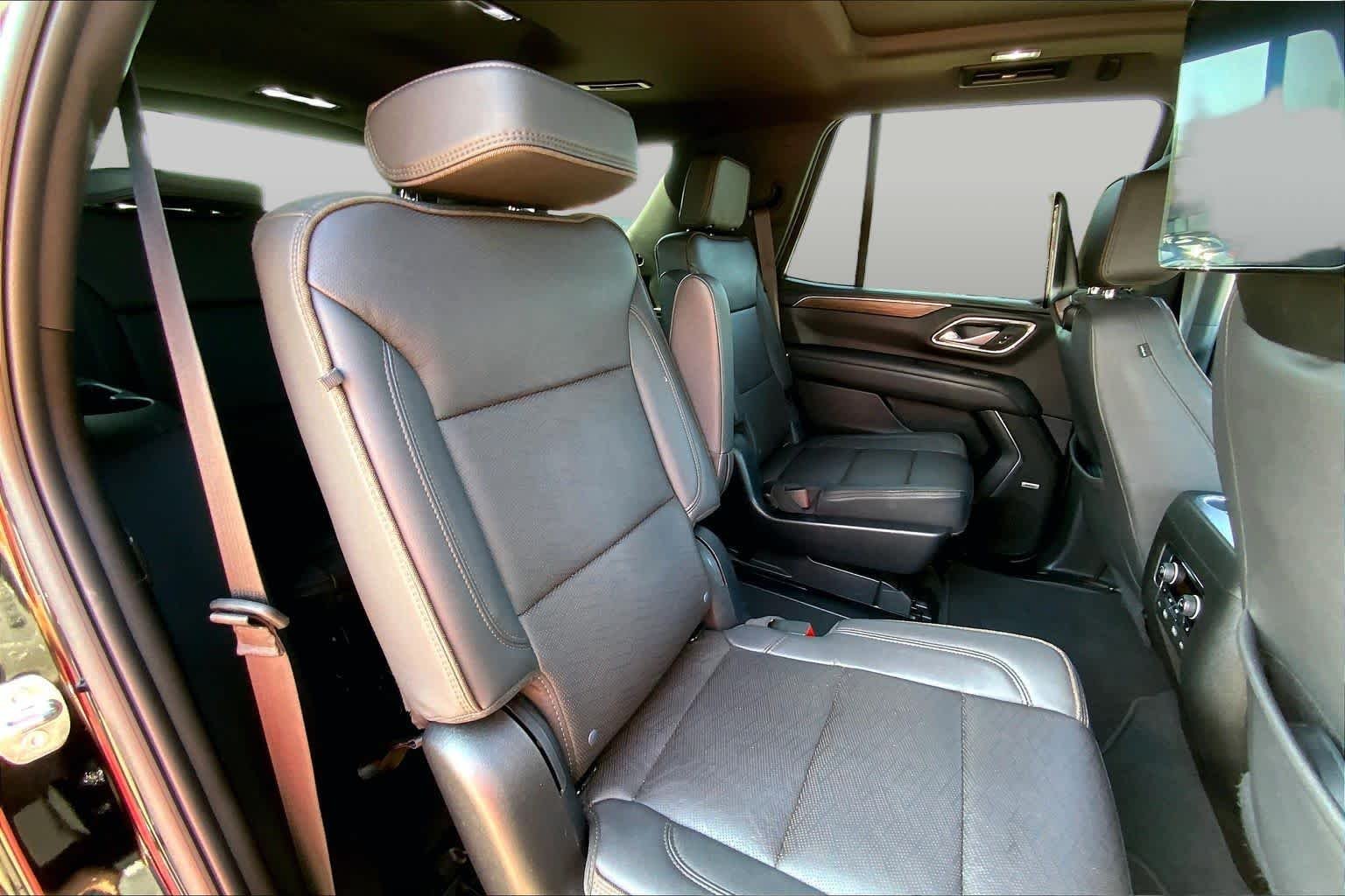 Used 2023 Black Chevrolet High Country image 18
