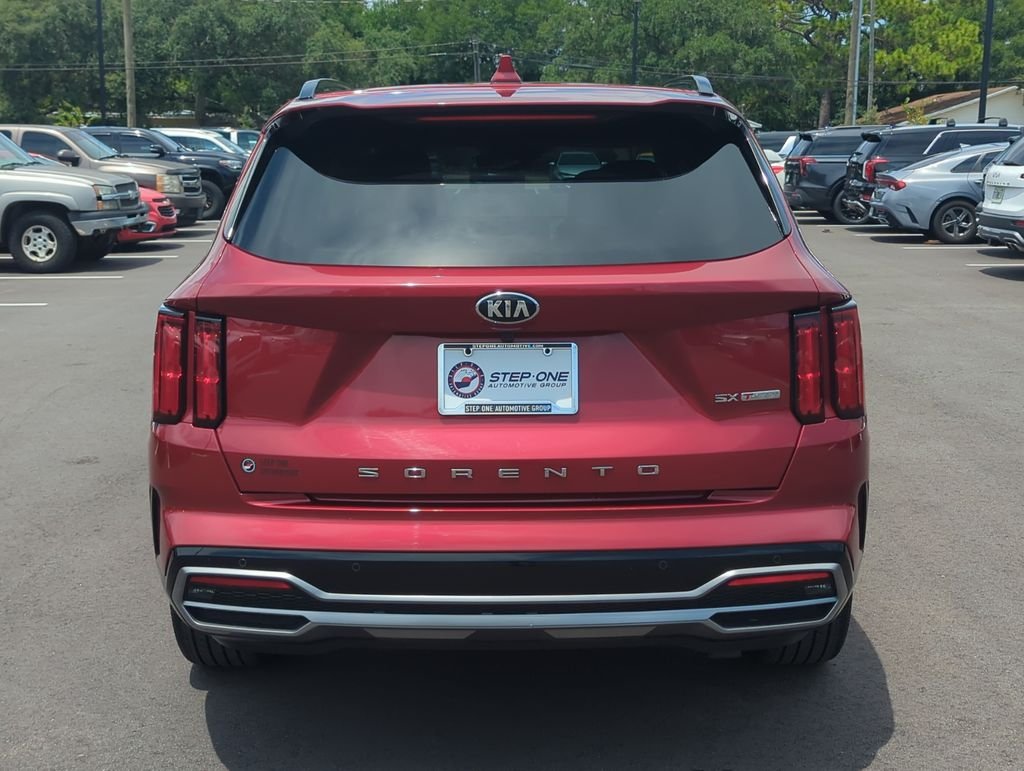 Used 2021 Red Kia SX-Prestige image 6