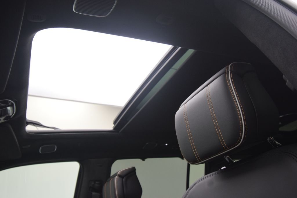 New 2026 Bright White Clearcoat Jeep Summit Reserve image 36