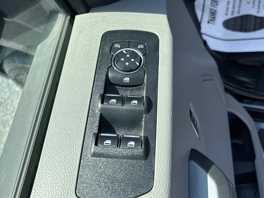 Used 2018 Black Ford XLT image 26