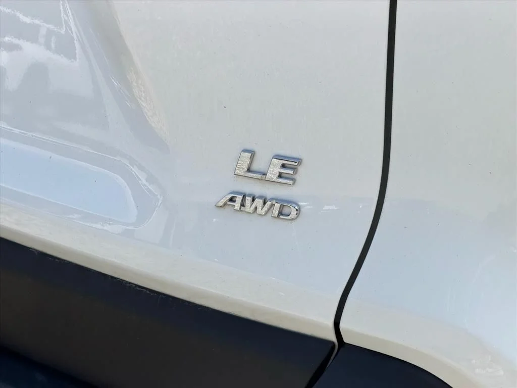 Used 2025 White Toyota LE image 6