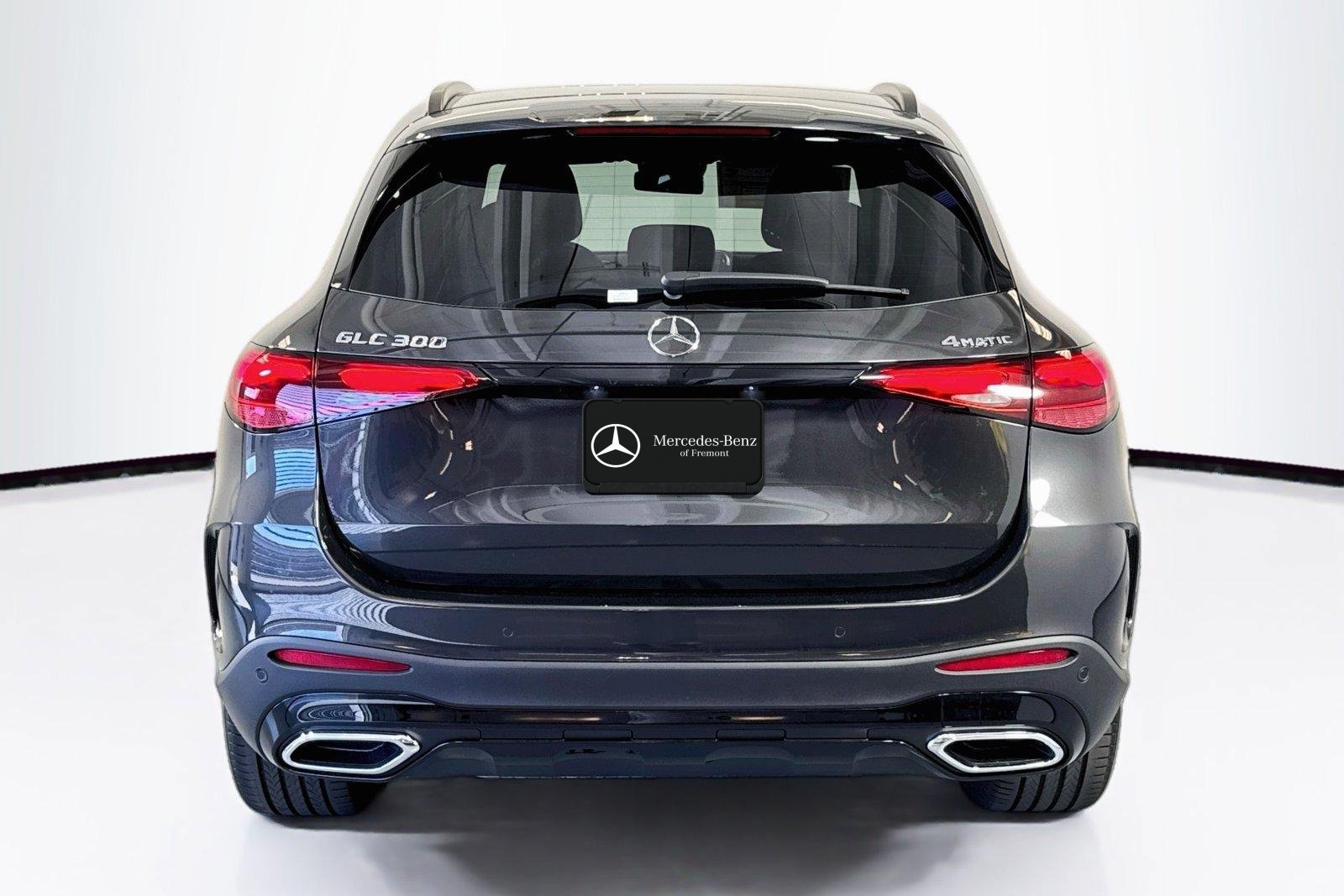 New 2026 Graphite Grey Metallic Mercedes-Benz GLC 300 image 6