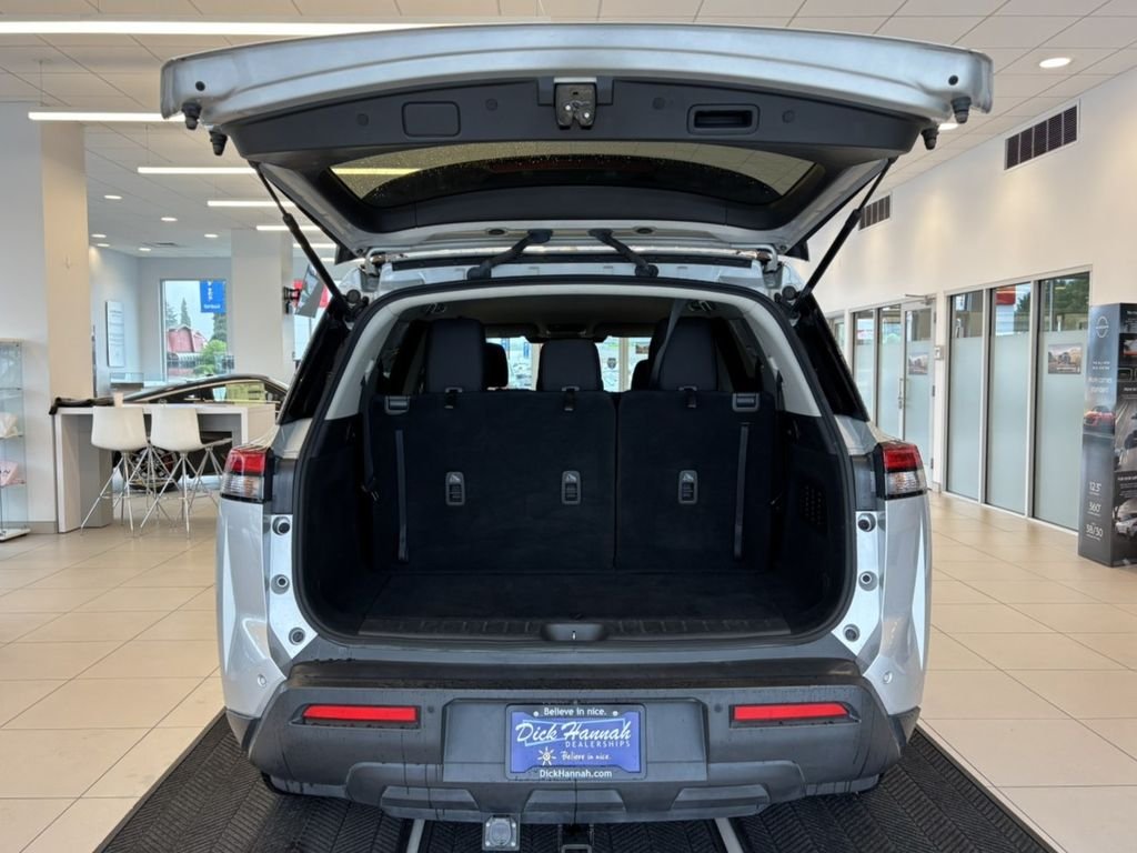 Used 2023 Brilliant Silver Metallic Nissan SV image 5