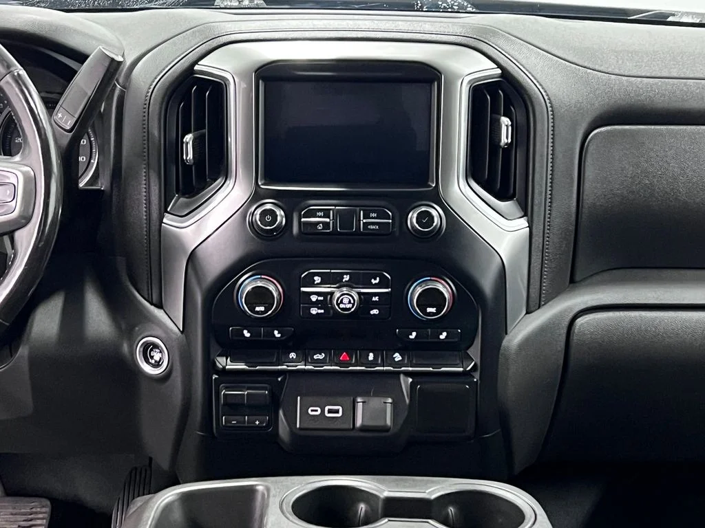 Used 2019 Shadow Gray Metallic Chevrolet RST image 21