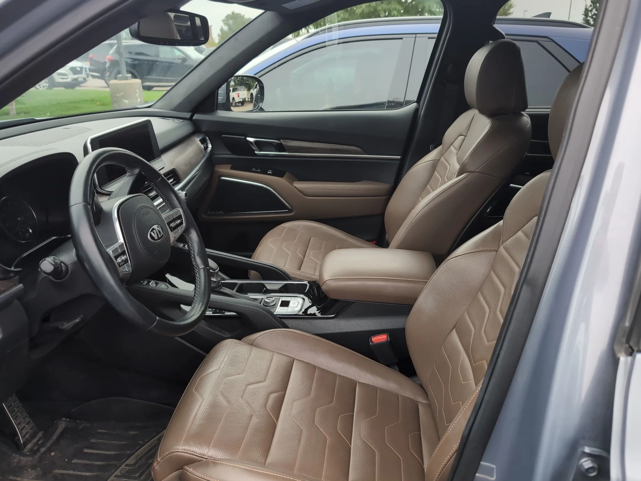 Used 2021 Everlasting Silver Kia SX image 7
