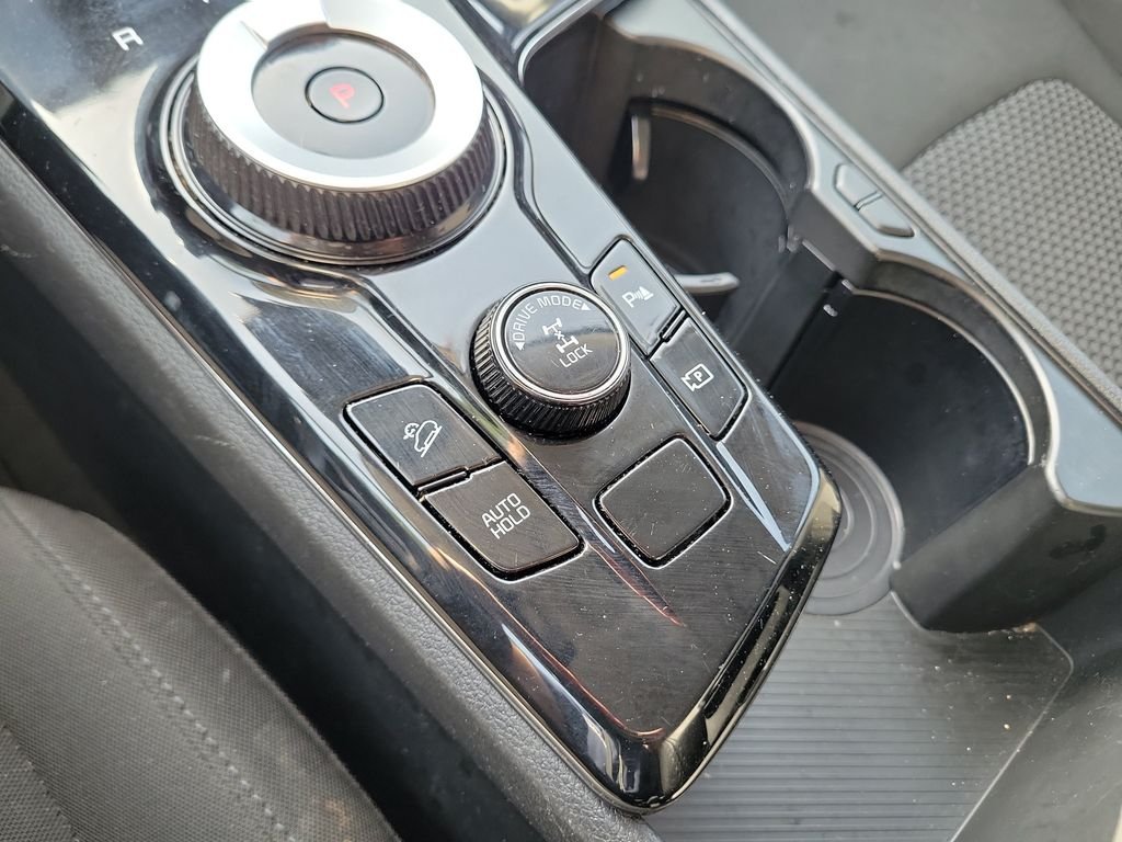 Used 2023 Fusion Black Kia LX image 36