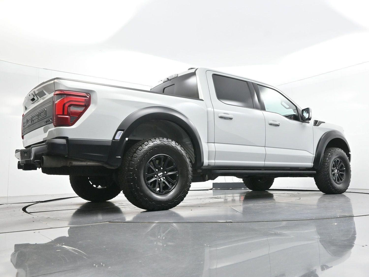 Used 2024 Avalanche Gray Ford Raptor image 56