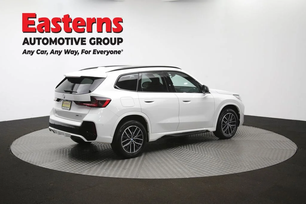 Used 2023 White BMW xDrive28i image 42
