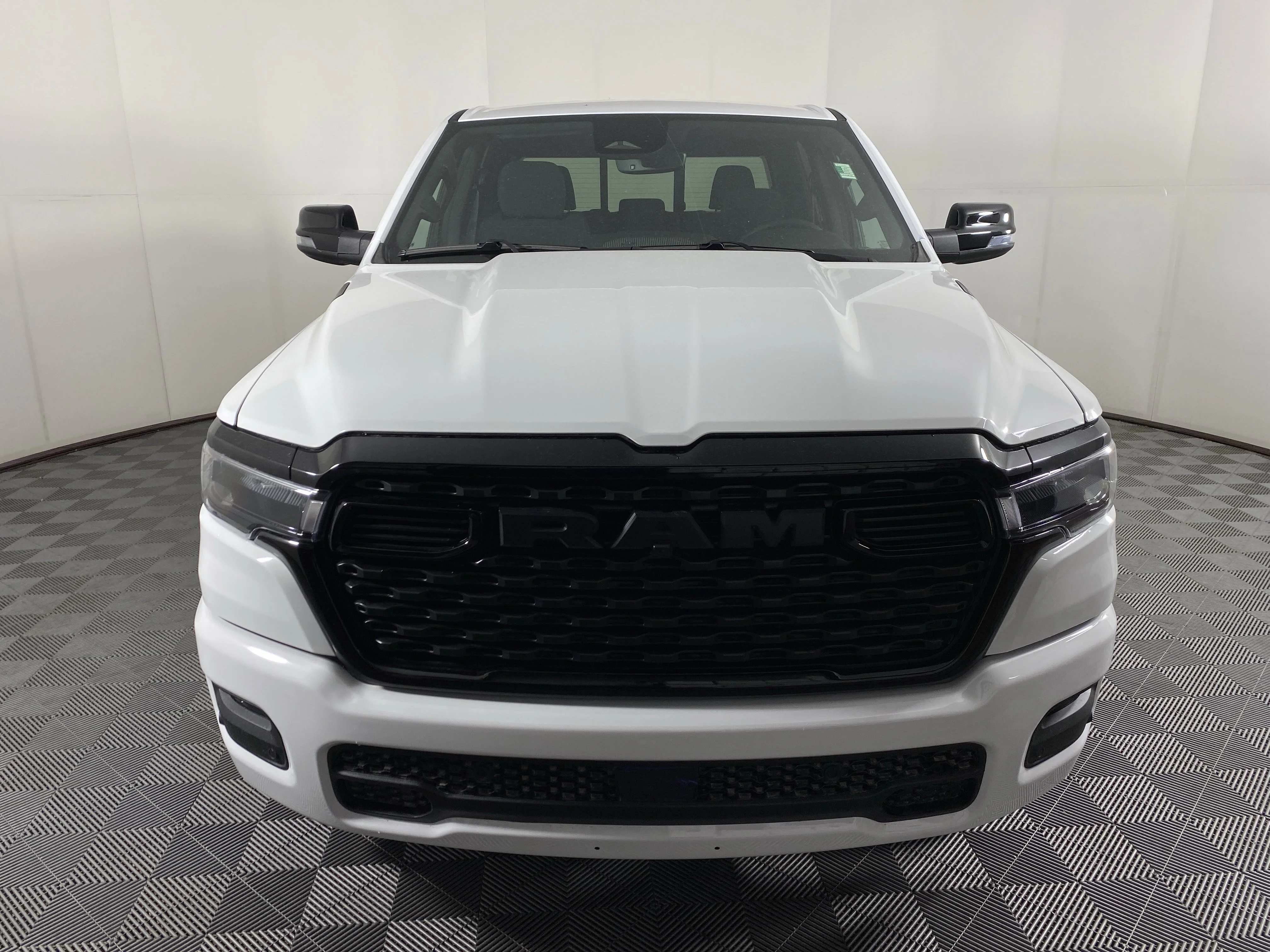 New 2026 Bright White Clear-Coat Exterior Paint RAM Big Horn/Lone Star image 11