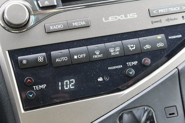 Used 2015 Gray Lexus 450h image 20