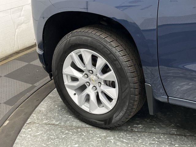 Used 2021 Northsky Blue Metallic Chevrolet Custom image 30