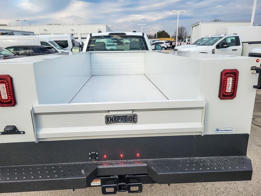 2024 Ford F-550 Super Duty Chassis Cab XL - Photo 13