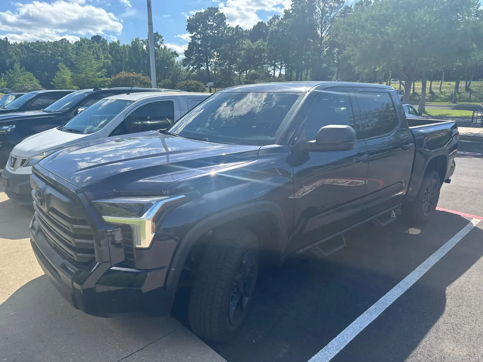 Used 2023 Toyota Tundra SR5 with VIN 5TFLA5DB7PX112203 for sale in Little Rock