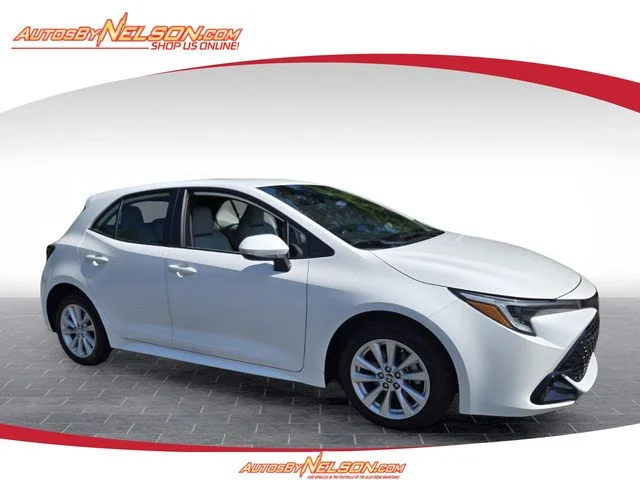 Used 2025 White Toyota SE image 1
