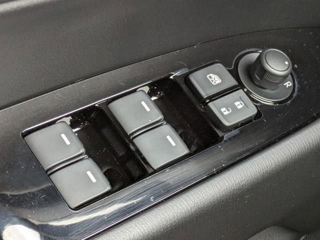 2025 Mazda CX-5 S Select Package - Photo 30