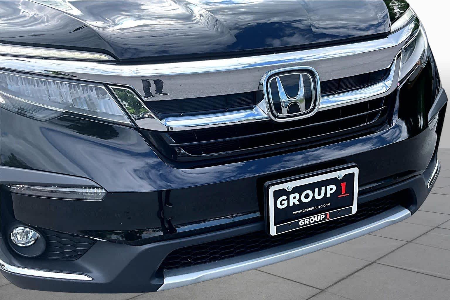 Used 2022 Crystal Black Pearl Honda Elite image 30