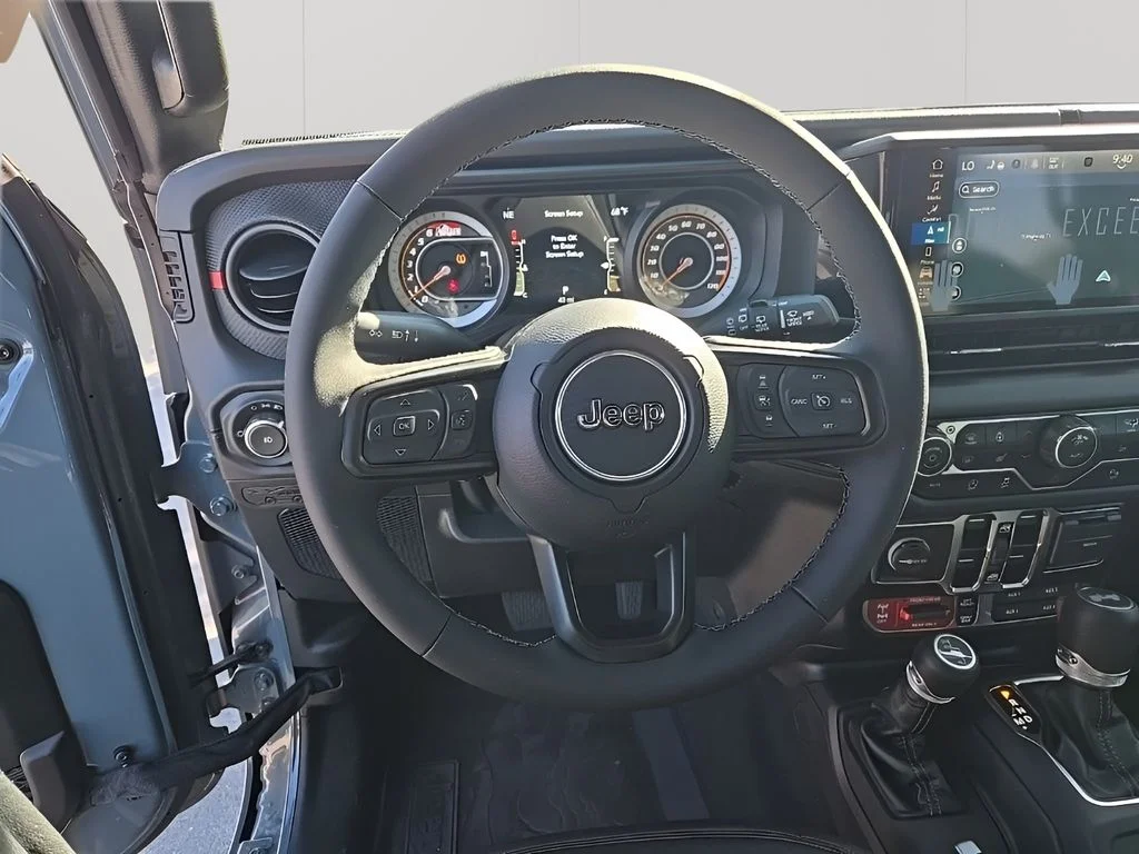 2025 Jeep Wrangler 4-Door Rubicon - Photo 46