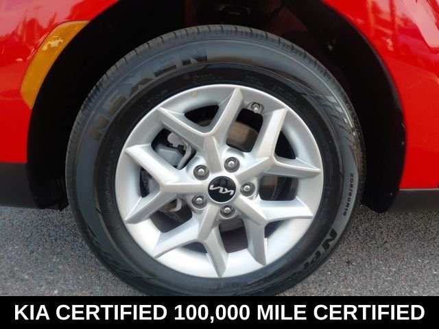 Used 2025 Red Kia LX image 9