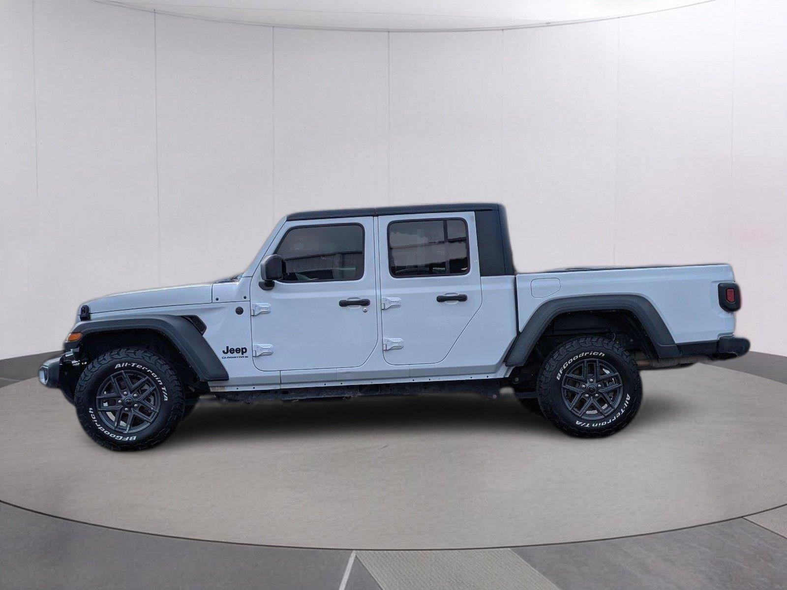 Used 2025 Bright White Clearcoat Jeep Sport S image 2