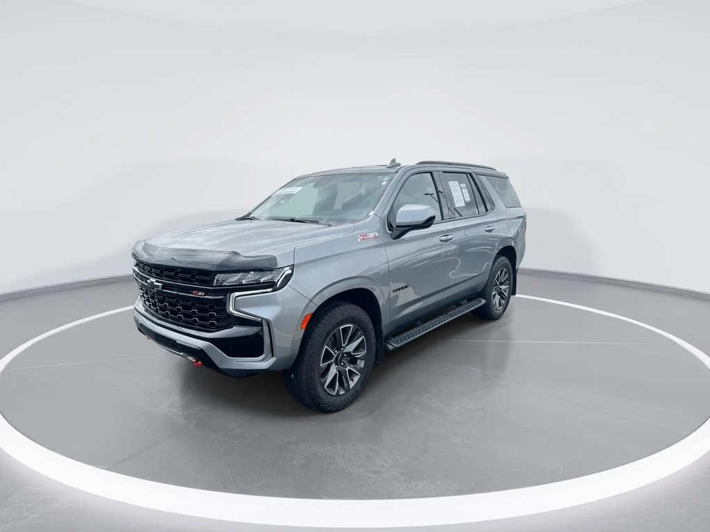 Used 2023 Gray Chevrolet Z71 image 4