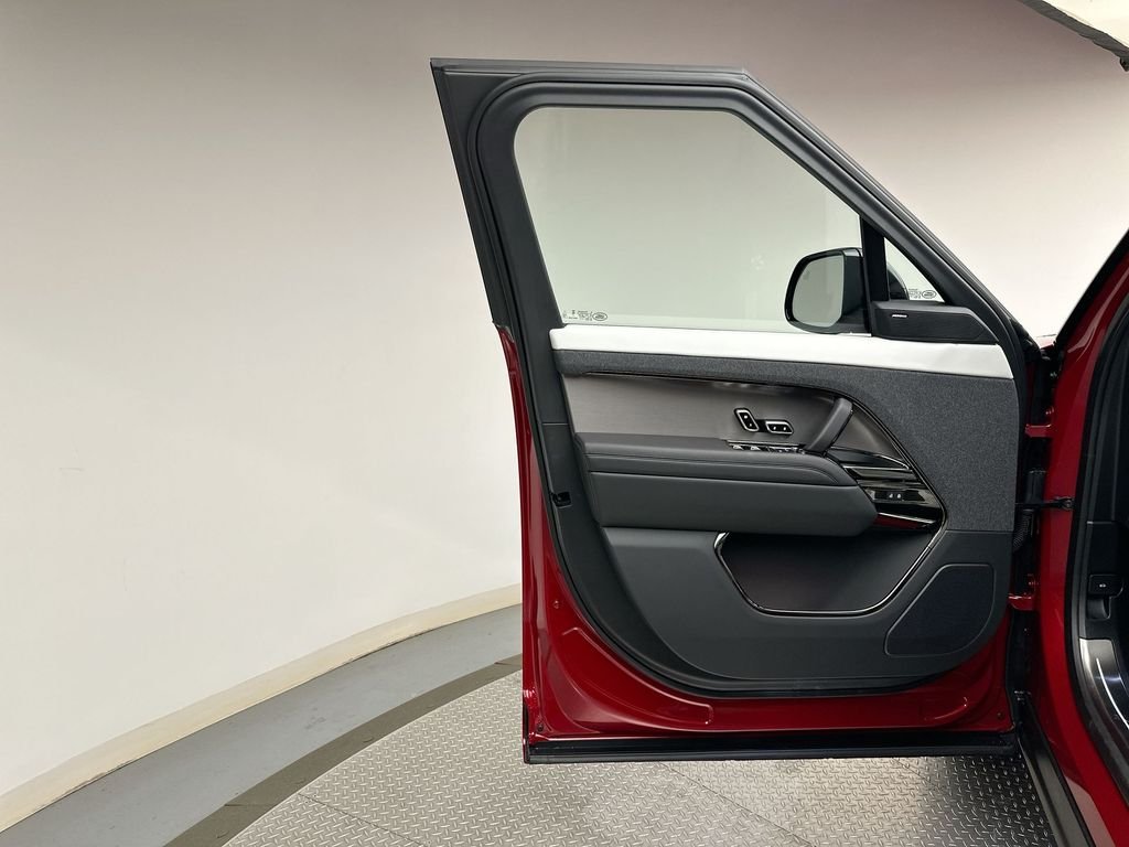New 2026 Firenze Red Metallic Land Rover Dynamic SE image 9