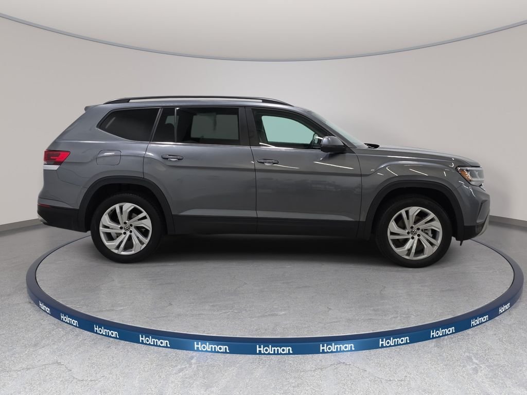 2023 Volkswagen Atlas SE w/Tech - Photo 5