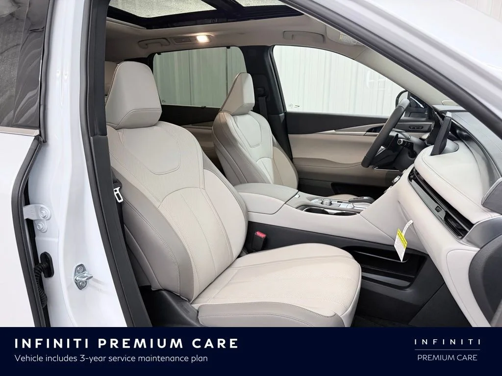 New 2026 RADIANT WHITE INFINITI Luxe FWD image 45