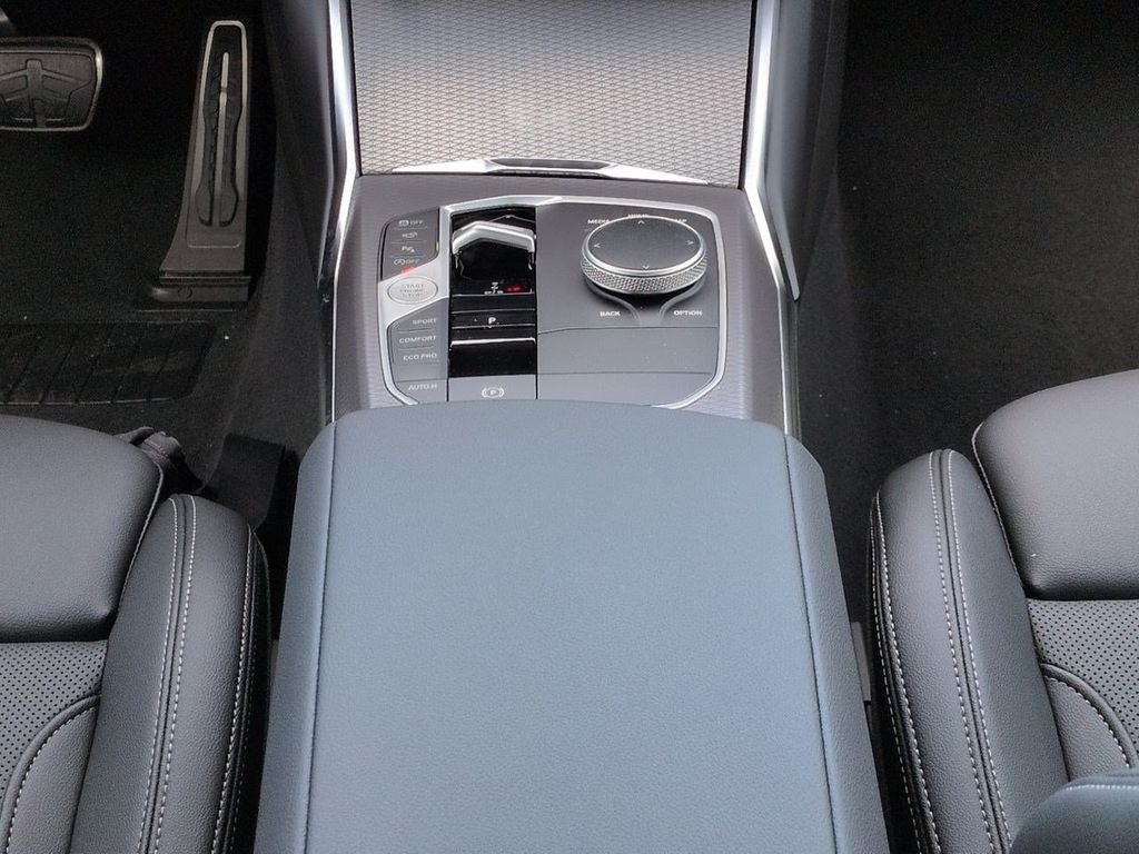 New 2026 Black Sapphire Metallic BMW 330i image 18