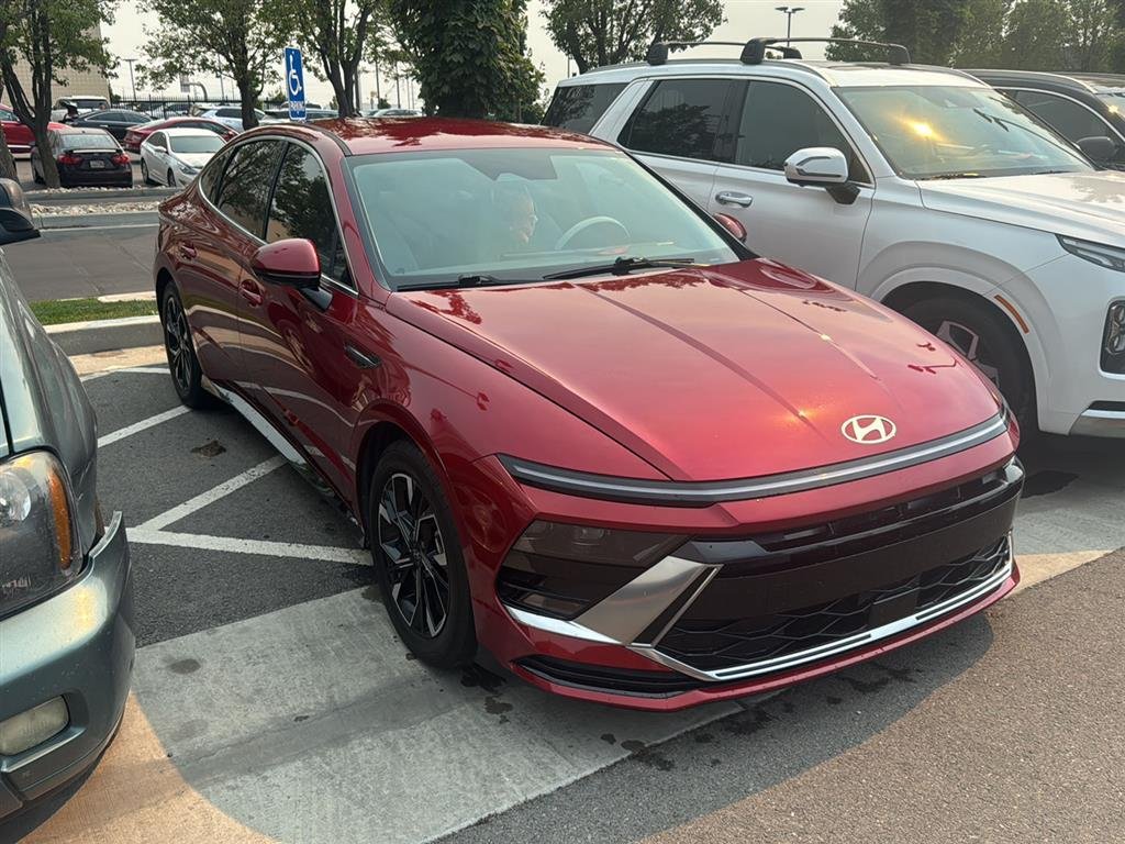 Certified Used 2025 Ultimate red Hyundai SEL image 1