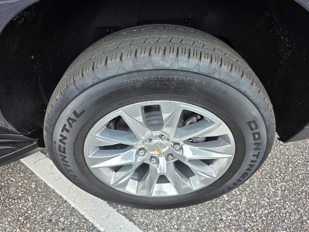 2026 Chevrolet Suburban Premier - Photo 23
