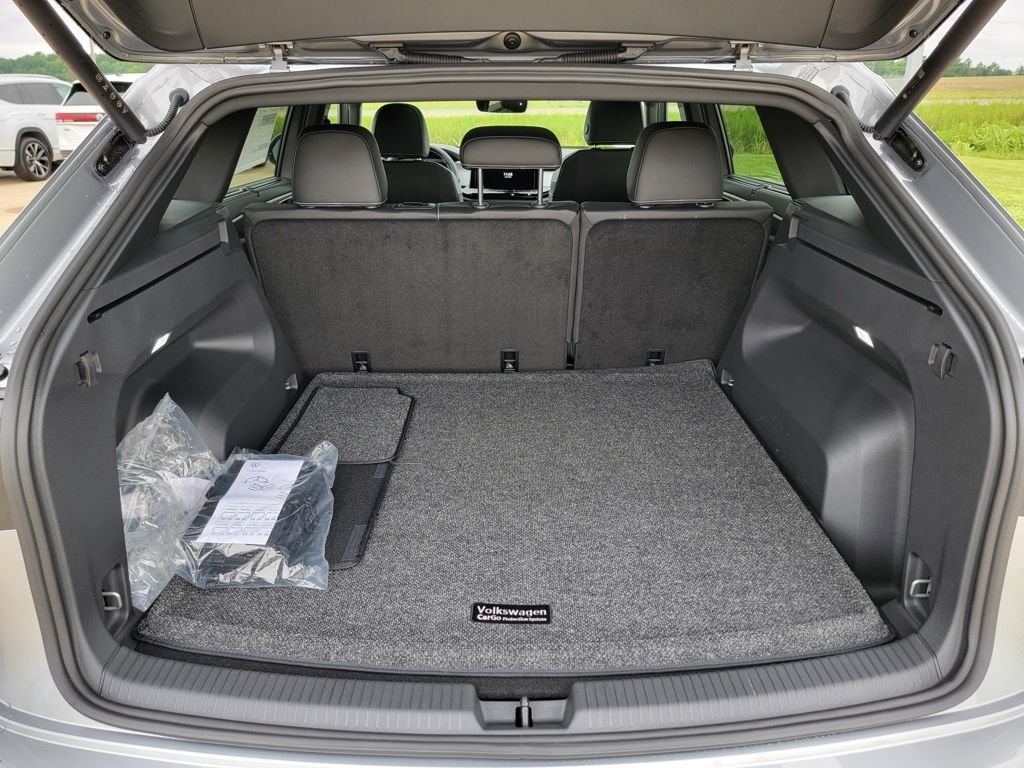 2025 Volkswagen Atlas Cross Sport SE w/Tech - Photo 19