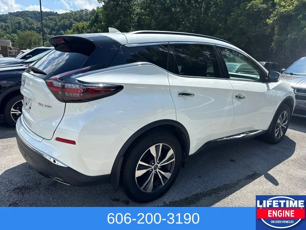 Used 2024 White Nissan SV image 7