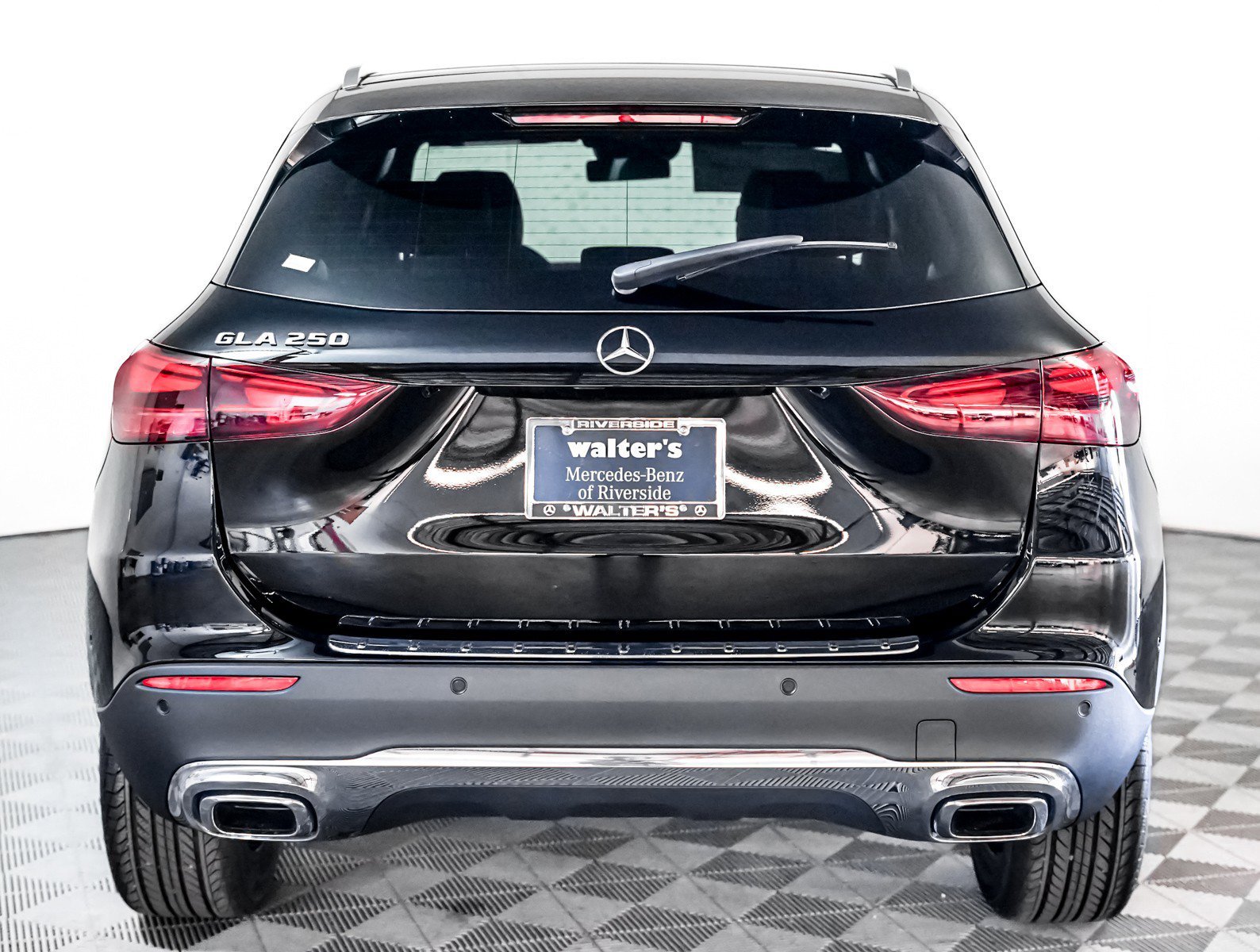 New 2026 Night Black Mercedes-Benz GLA 250 image 10